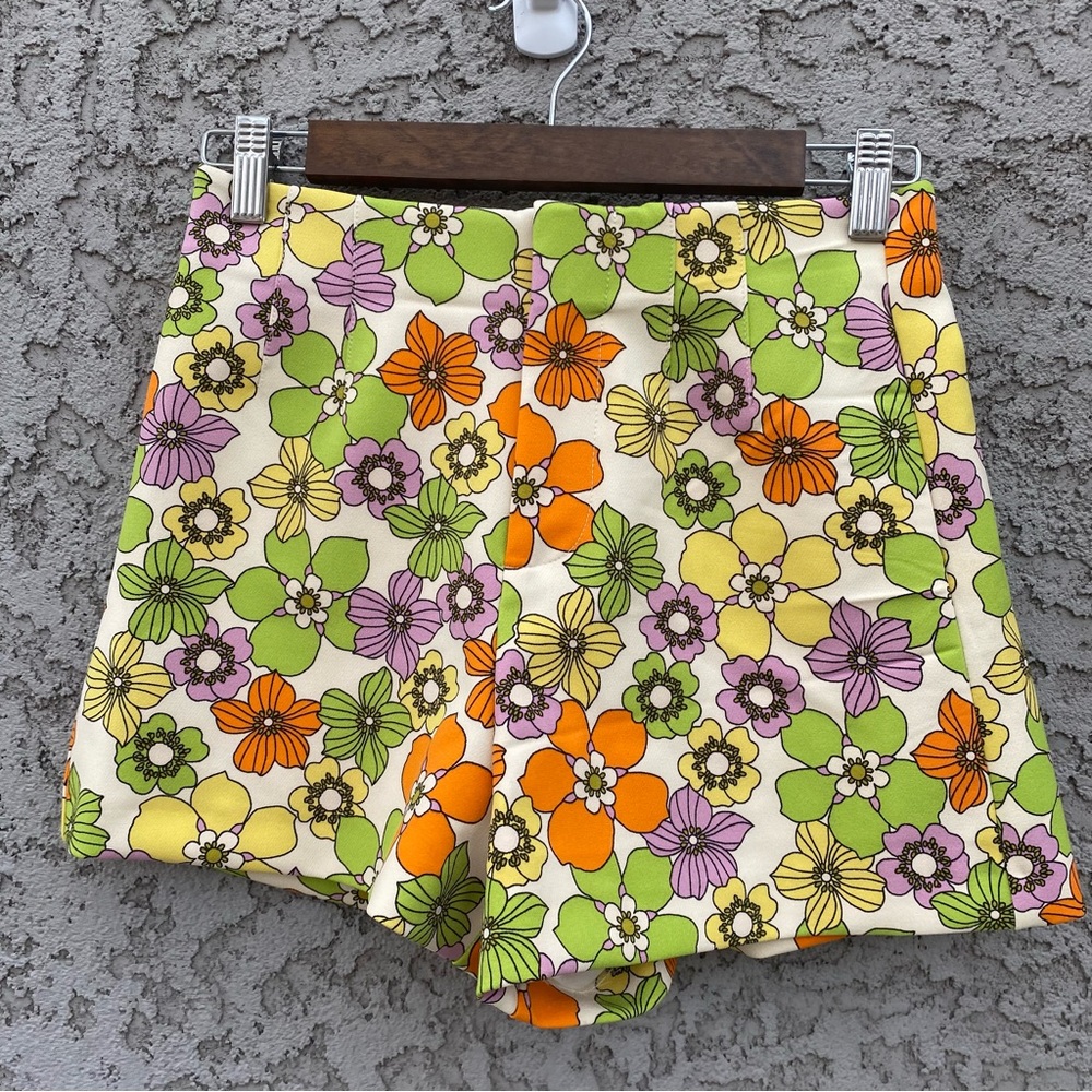 ZARA Flower Power High Waisted Shorts - Picture 2 of 12